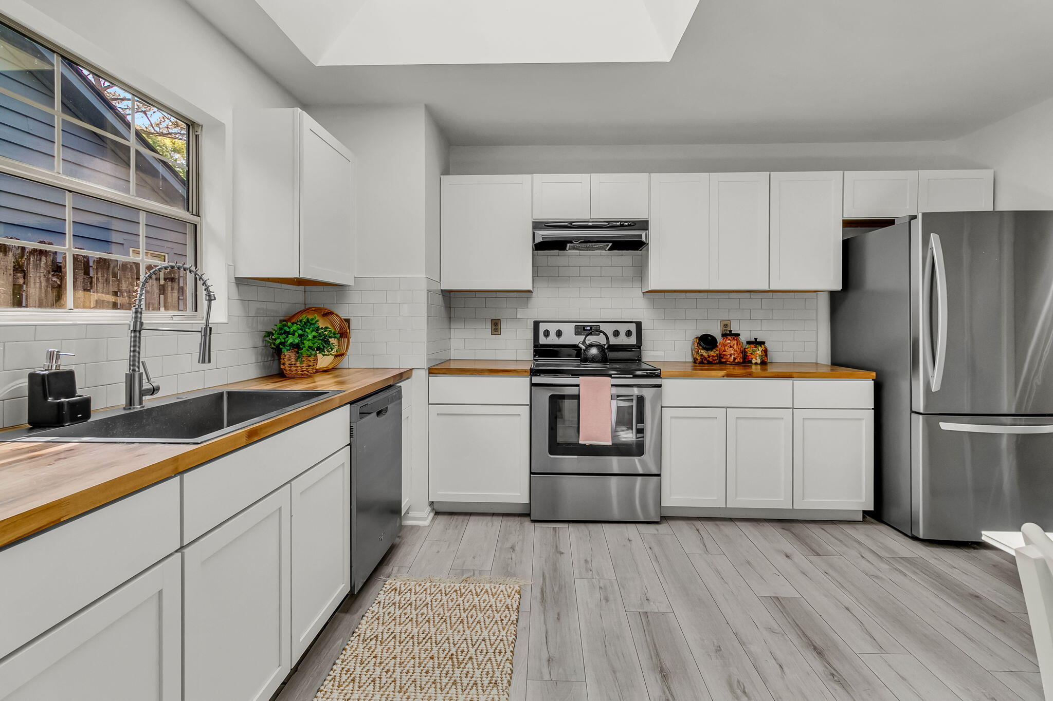 1252 Llewellyn Road Mount Pleasant, SC 29464 - Photo 14 of 35 CREM - 1252 llewellyn-24