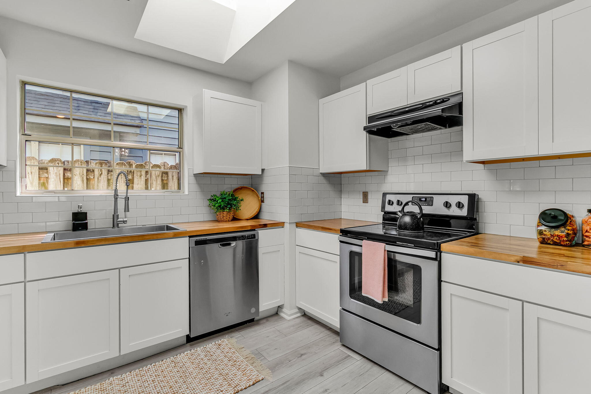 1252 Llewellyn Road Mount Pleasant, SC 29464 - Photo 15 of 35 CREM - 1252 llewellyn-27