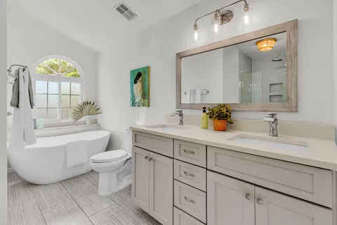 $725,000 | 1252 Llewellyn Road, Mount Pleasant, SC 29464