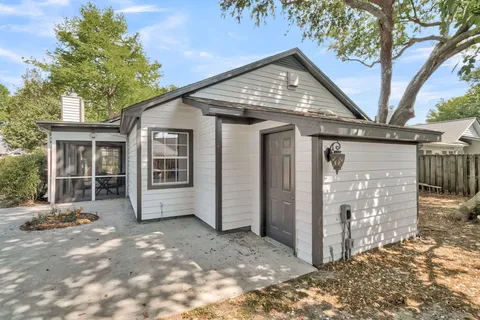 $725,000 | 1252 Llewellyn Road, Mount Pleasant, SC 29464