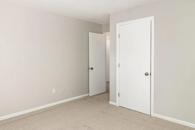 $214,900 | 1345 Crestridge Lane, Unit 102, Eagan, MN 55123