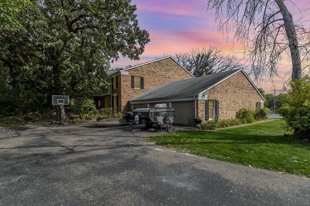 $214,900 | 1345 Crestridge Lane, Unit 102, Eagan, MN 55123