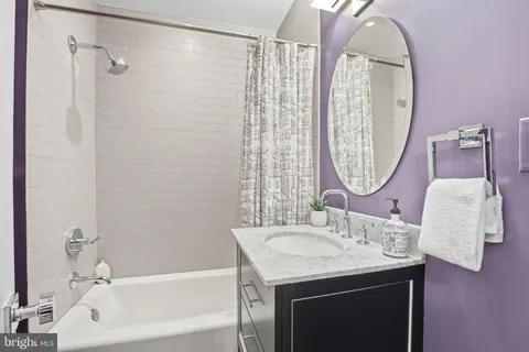 $815,000 | 1848 Wyoming Avenue Northwest, Unit 201, Washington, DC 20009