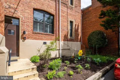 $815,000 | 1848 Wyoming Avenue Northwest, Unit 201, Washington, DC 20009