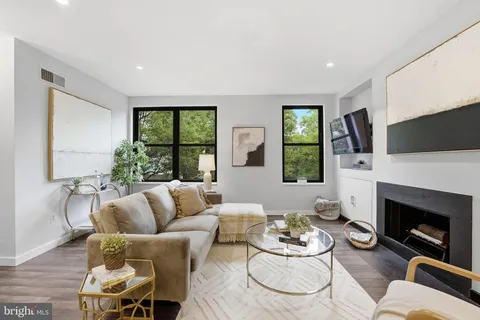 $815,000 | 1848 Wyoming Avenue Northwest, Unit 201, Washington, DC 20009