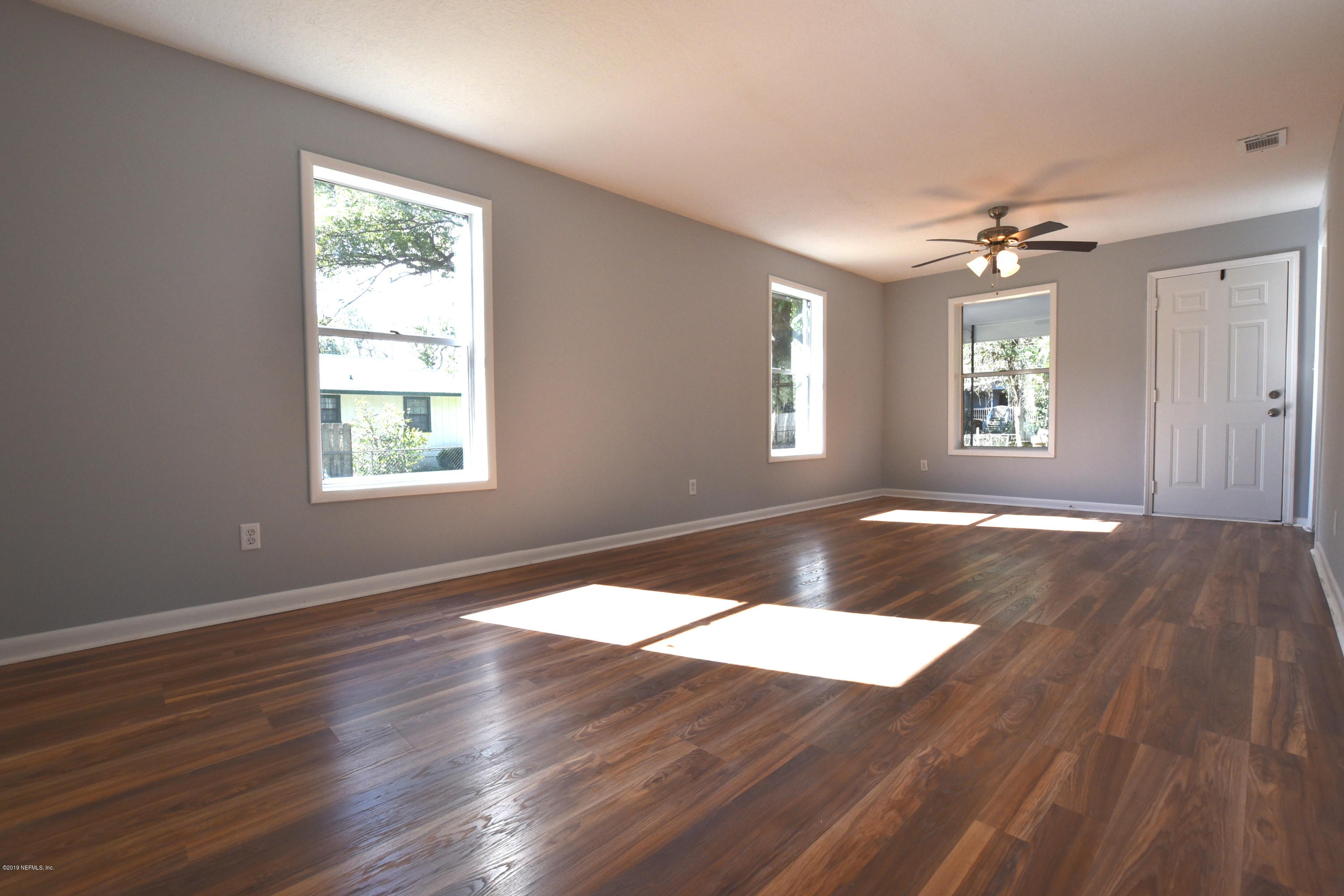 12425 Knotah Road Jacksonville, FL 32258 - Photo 10 of 28 Living Room