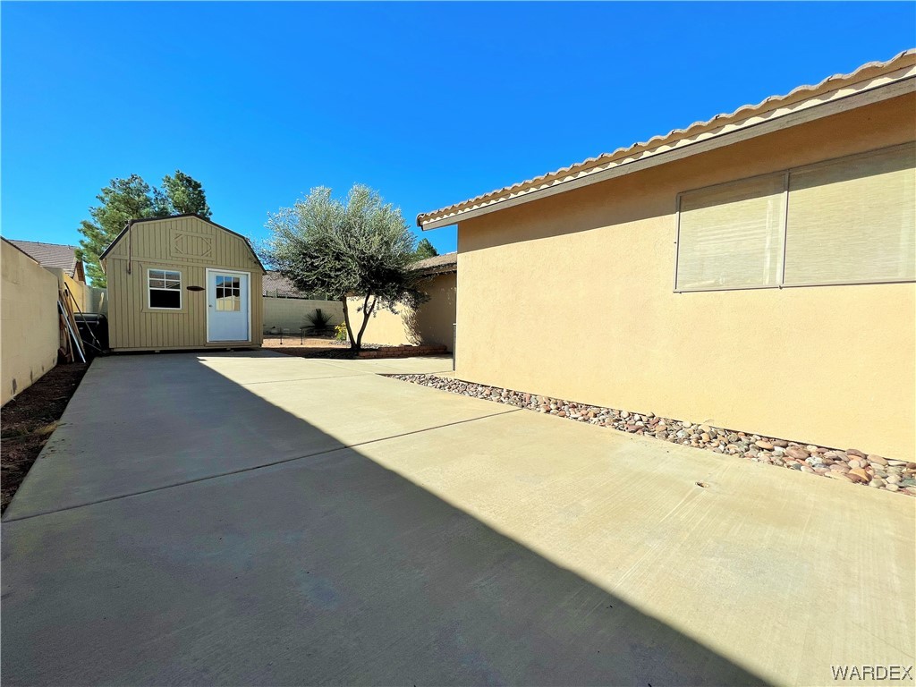 4274 East Cane Ranch Road Kingman, AZ 86401 - Photo 4 of 33