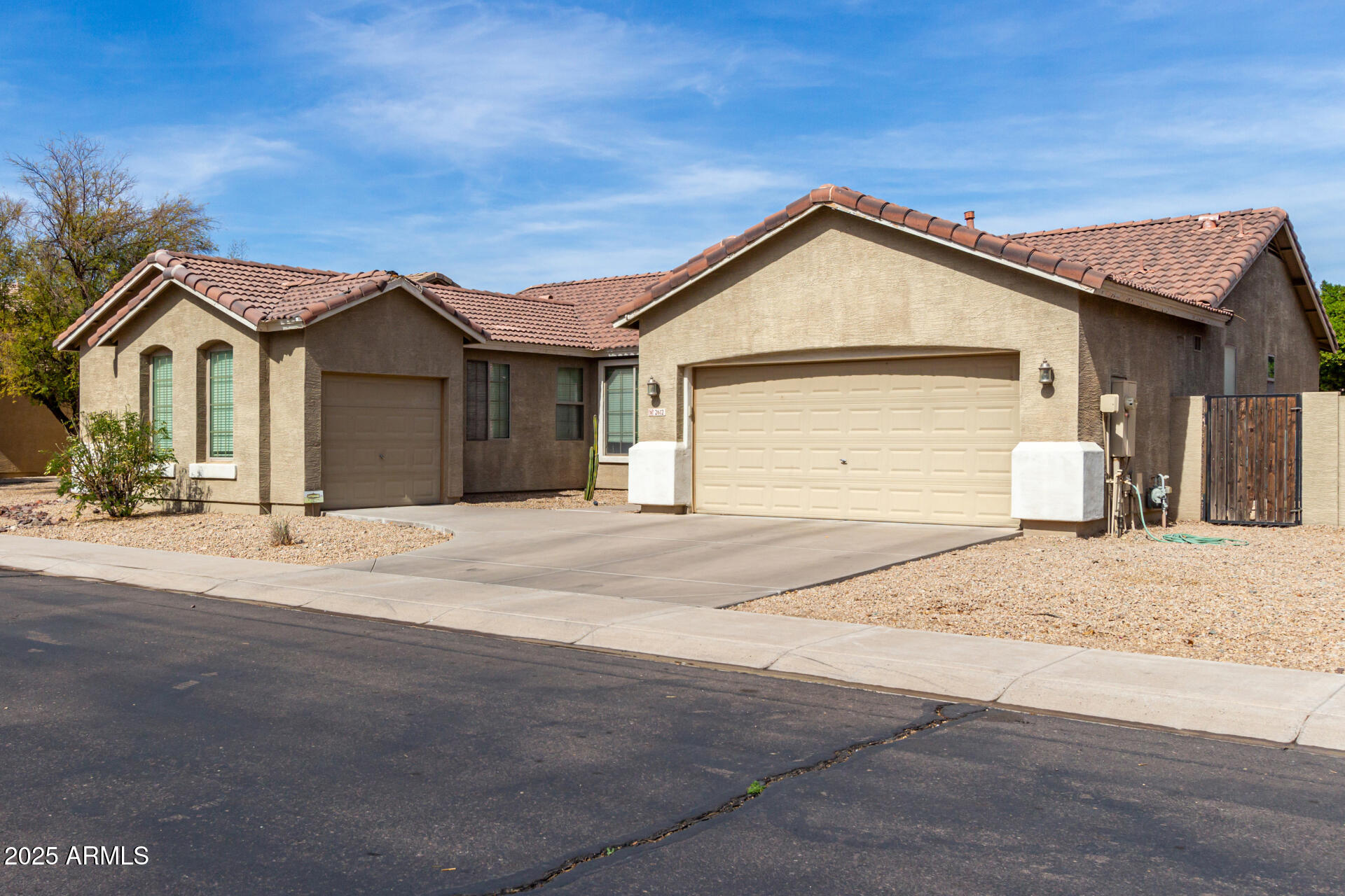 2612 West Summerside Road Phoenix, AZ 85041 - Photo 3 of 41 04 - Summerside