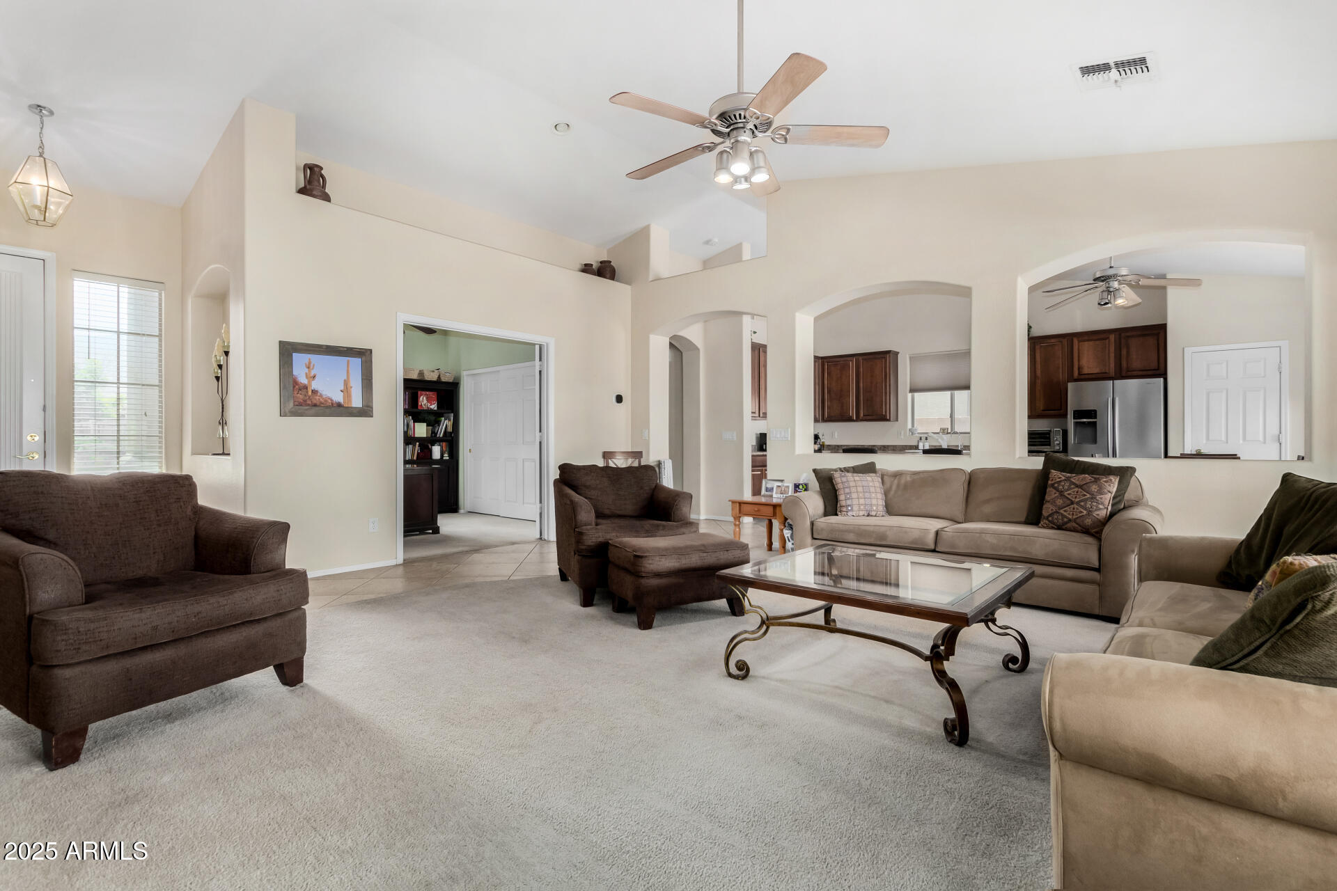 2612 West Summerside Road Phoenix, AZ 85041 - Photo 5 of 41 08 - Summerside