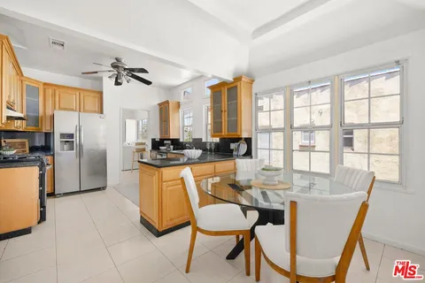 $2,350,000 | 155 North Detroit Street, Los Angeles, CA 90036