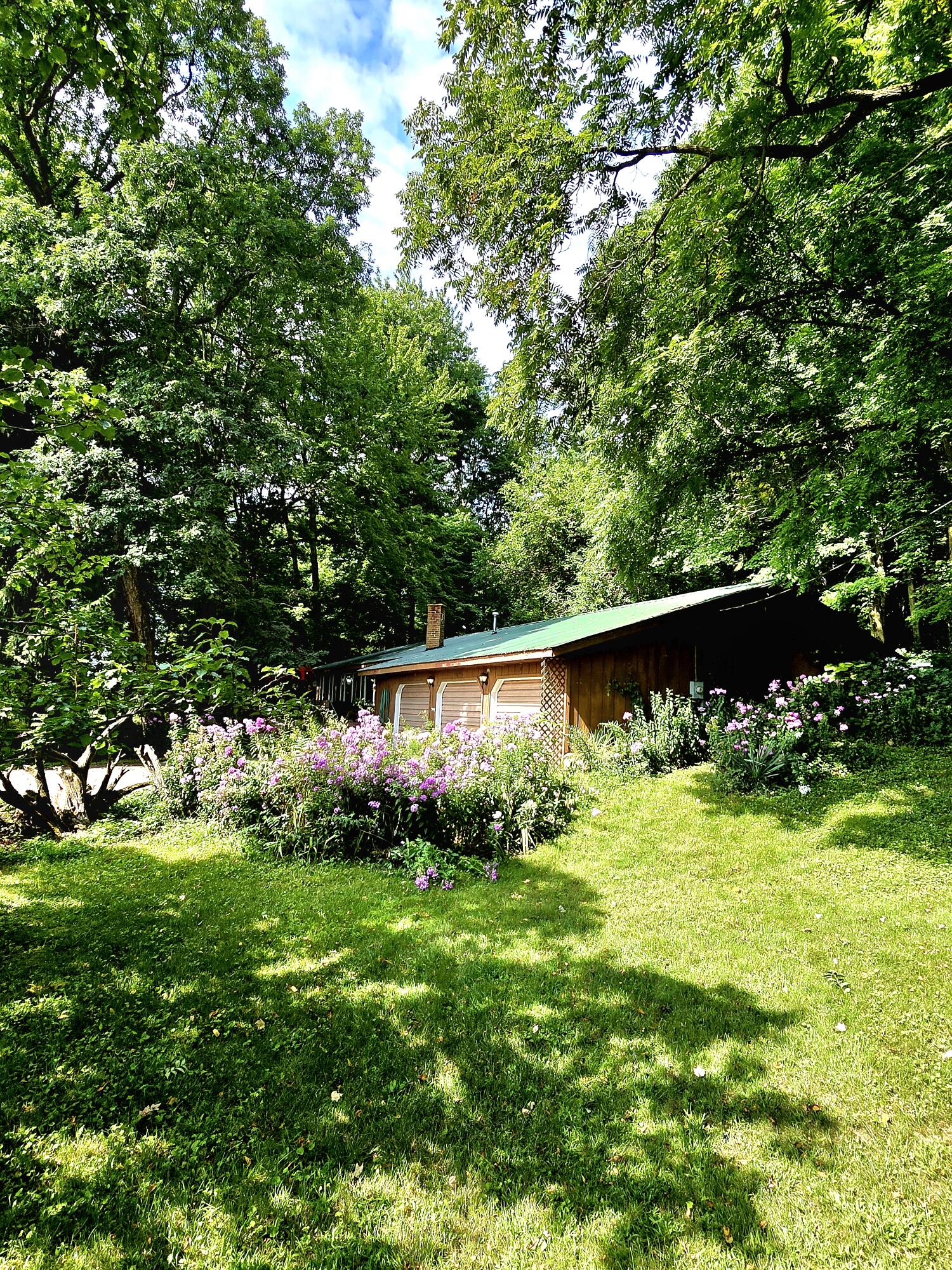9252 Barnes Road Greenville, MI 48838 - Photo 5 of 49 20240812_113053