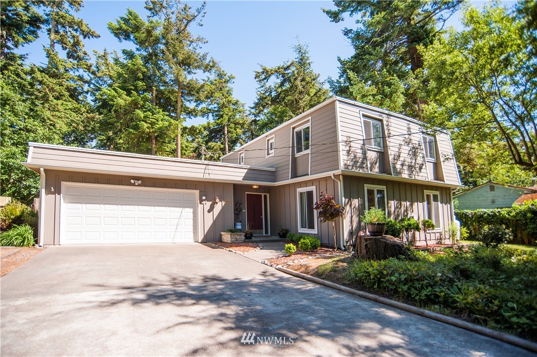 1932 Island View Road Oak Harbor, WA 98277 - Photo 1 of 22 Gallery Image 1
