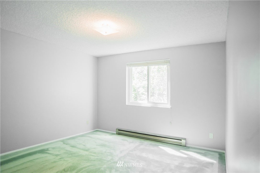 1932 Island View Road Oak Harbor, WA 98277 - Photo 14 of 22 Gallery Image 14