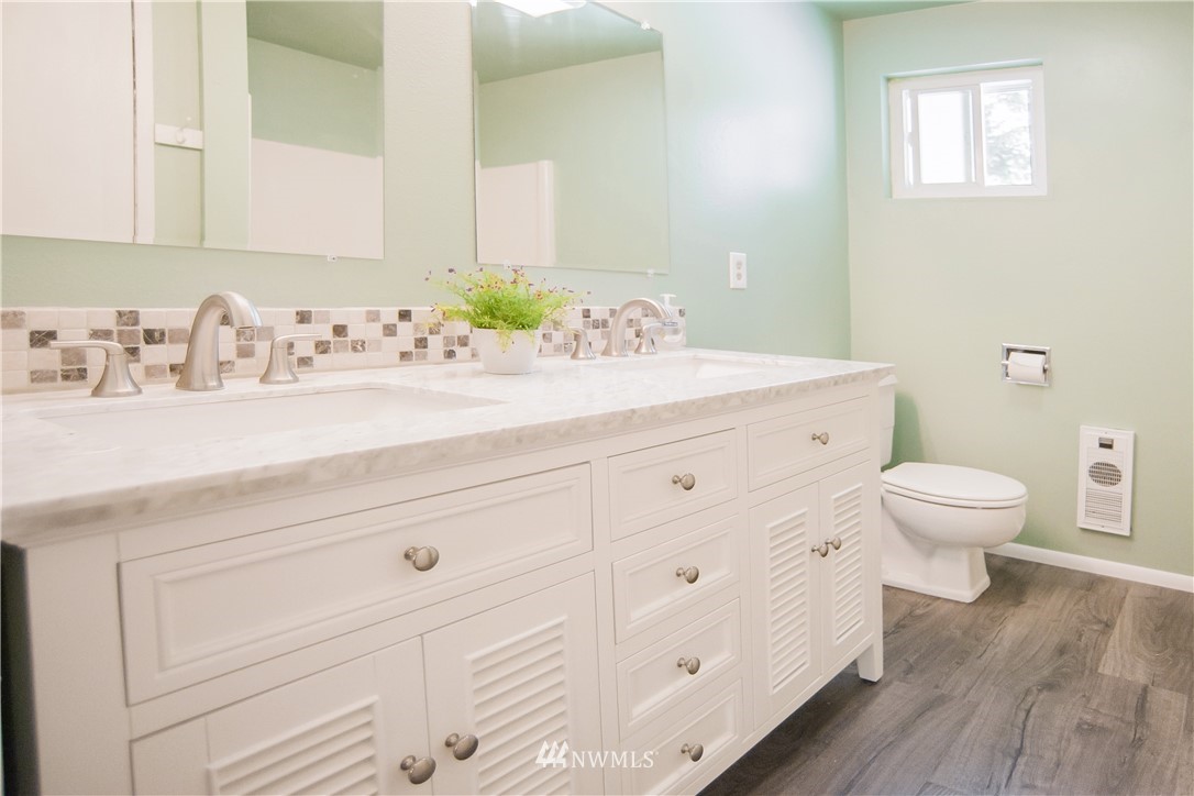 1932 Island View Road Oak Harbor, WA 98277 - Photo 15 of 22 Gallery Image 15
