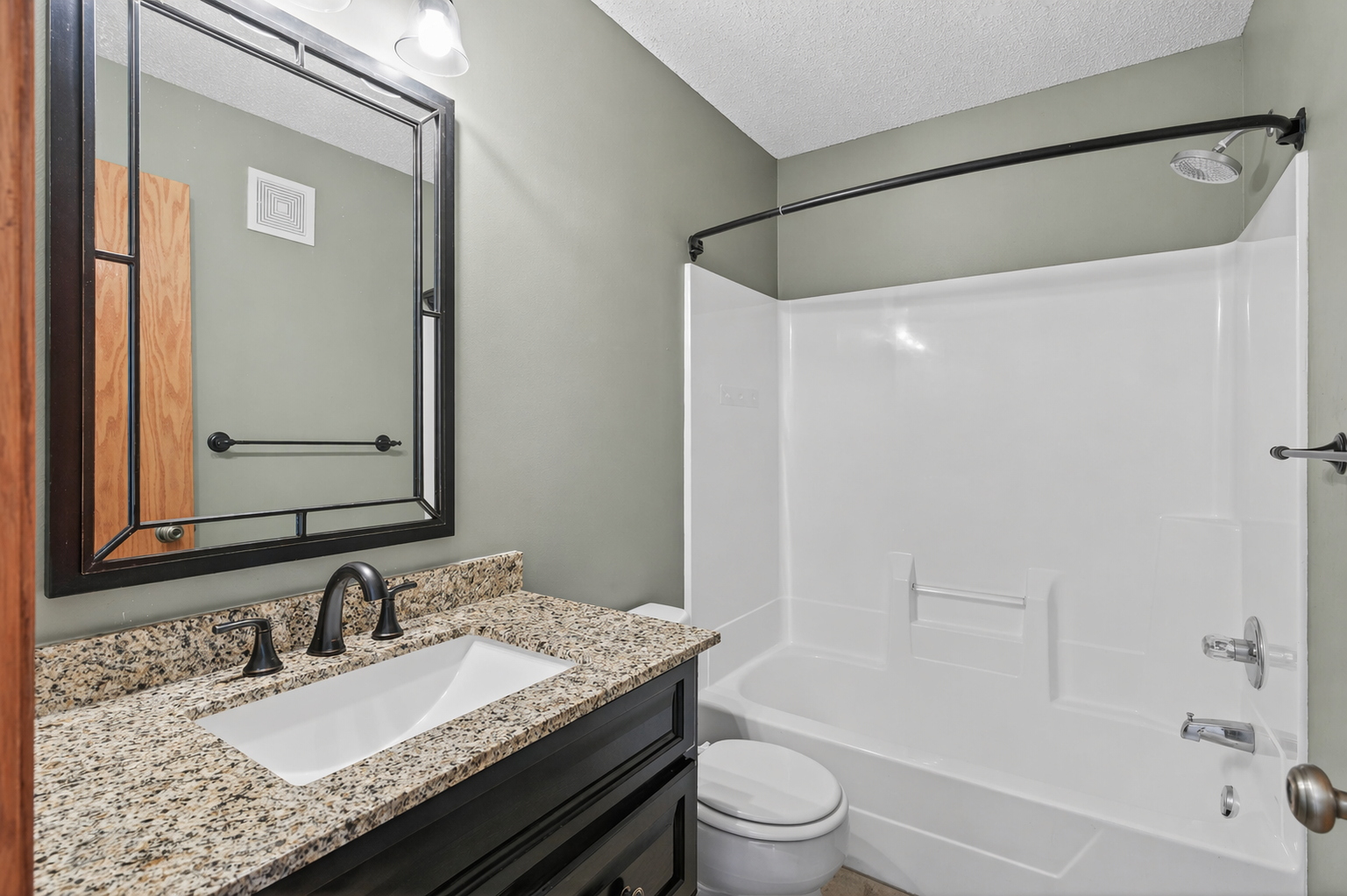 18851 Inca Avenue Lakeville, MN 55044 - Photo 13 of 27