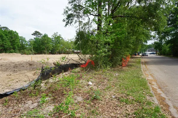 $250,000 | 0 Foster Drive, Conroe, TX 77301