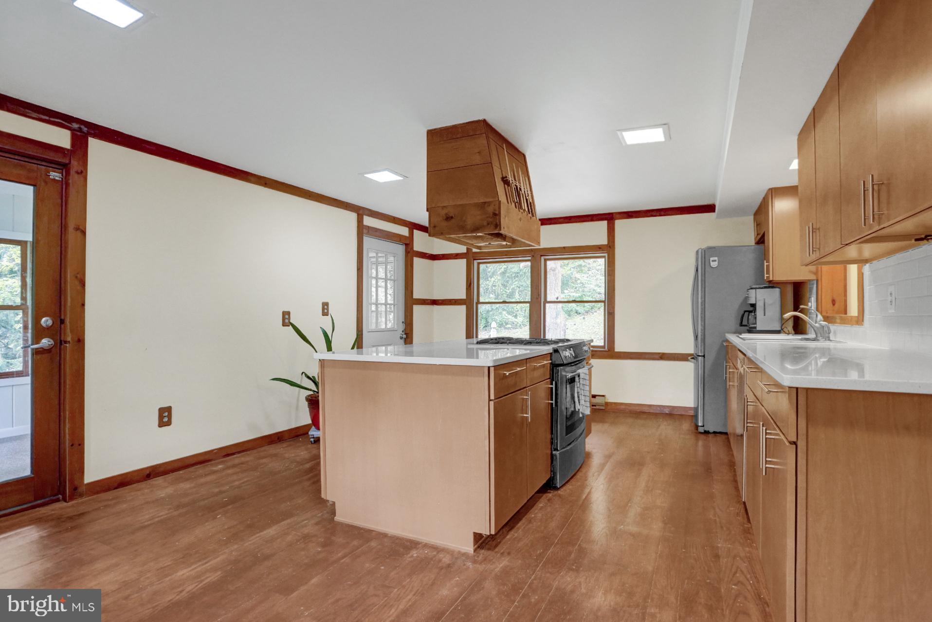 482 Bulltown Road Elverson, PA 19520 - Photo 16 of 37 Hardwood floors