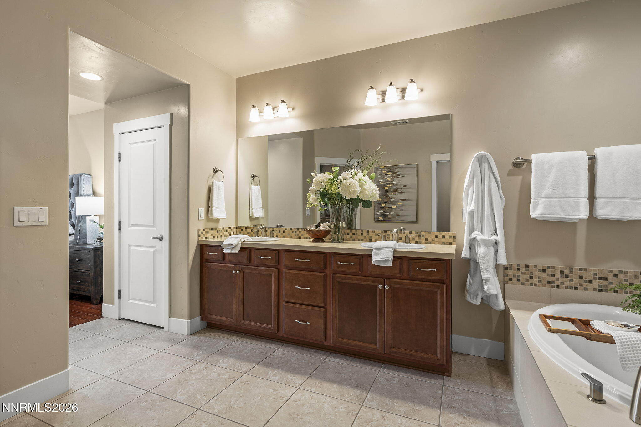 1475 Waterloo Drive Reno, NV 89509 - Photo 16 of 25 17-web-or-mls-_DSC7517