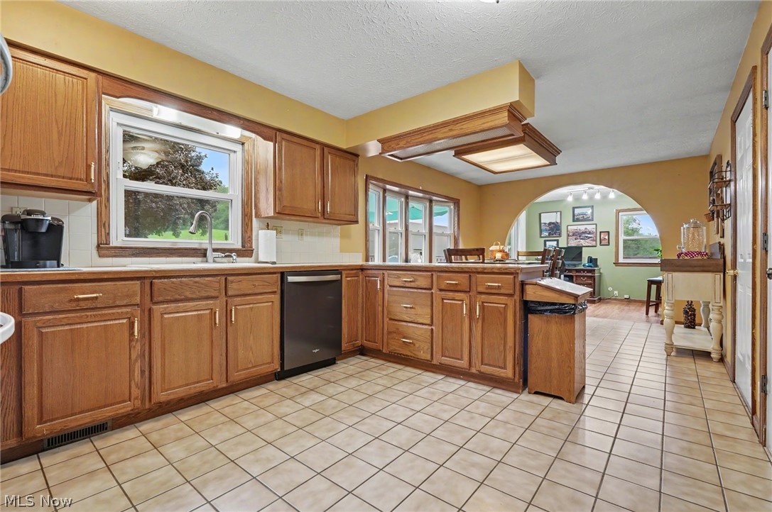 2287 Trares Road Mogadore, OH 44260 - Photo 13 of 44 Gallery Image 13