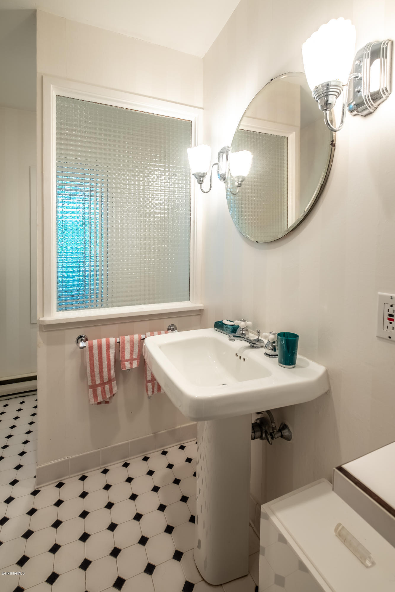 146 Ide Road Williamstown, MA 01267 - Photo 29 of 37 146-Ide-Full-39