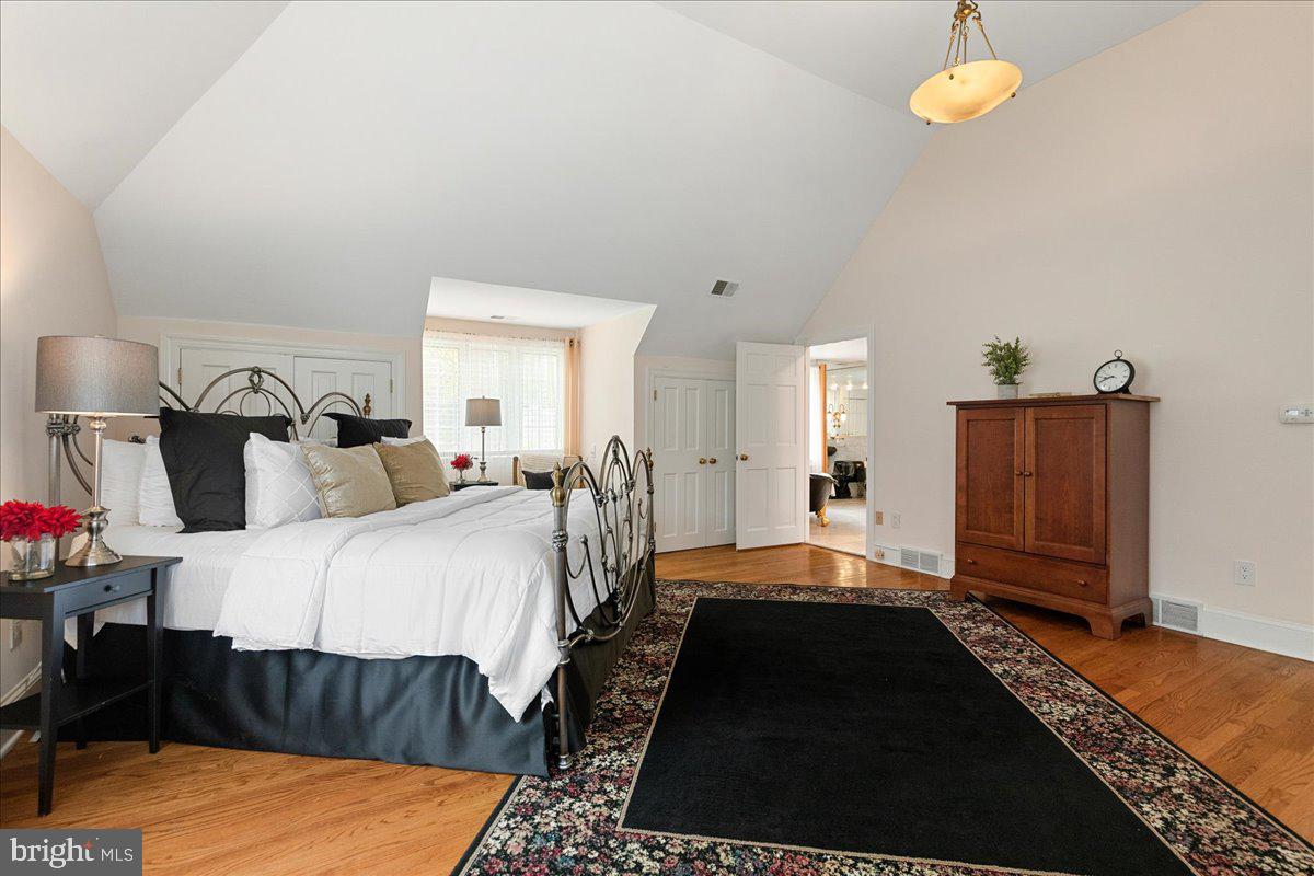 19 Rolling Hill Road Skillman, NJ 08558 - Photo 26 of 69 Primary Bedroom