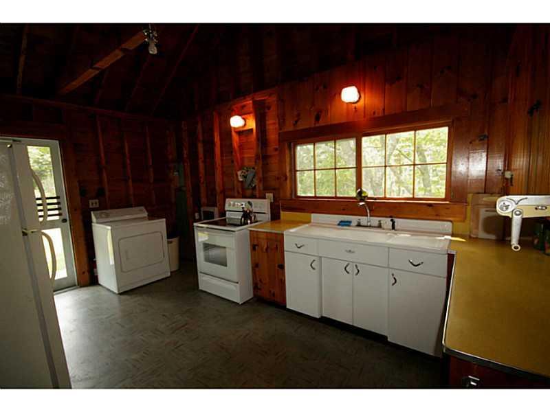 63 Van Horn Road Boothbay, ME 04544 - Photo 8 of 31 Kitchen.