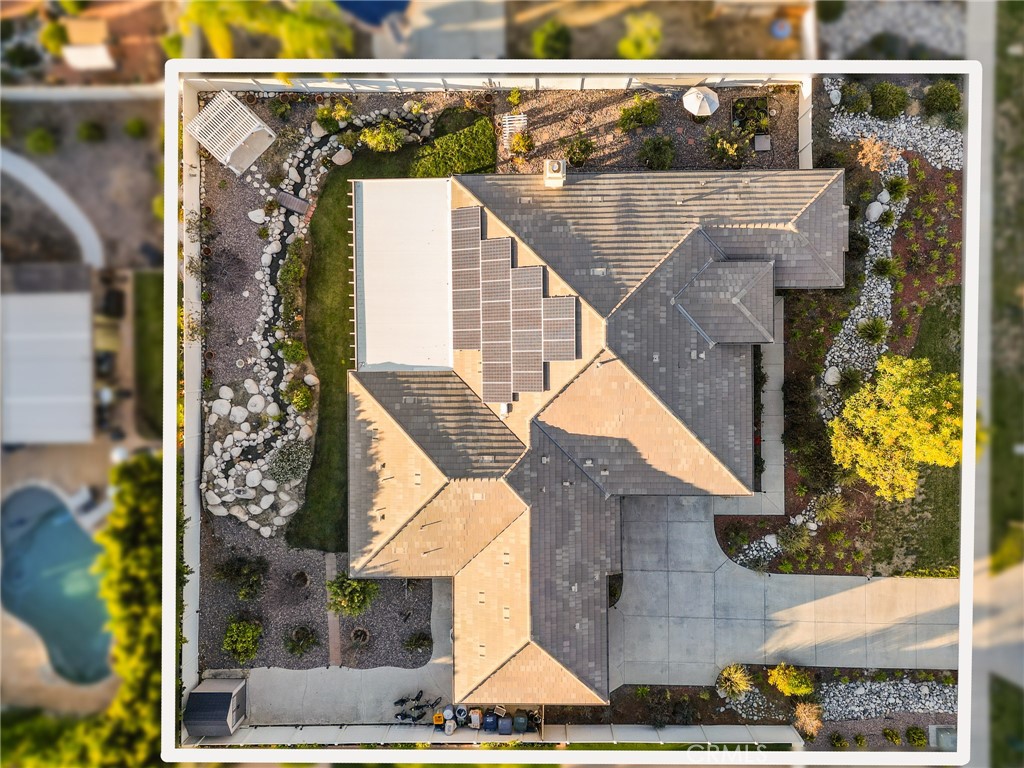 1575 North Grove Street Redlands, CA 92374 - Photo 44 of 45 a view of entryway