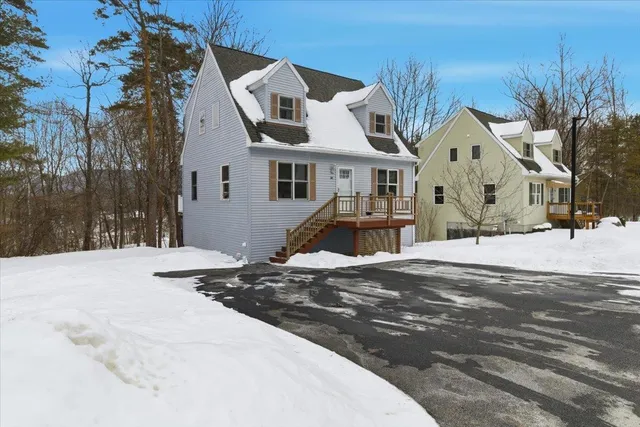 $299,900 | 318 Chester Knoll Drive, Bennington, VT 05201