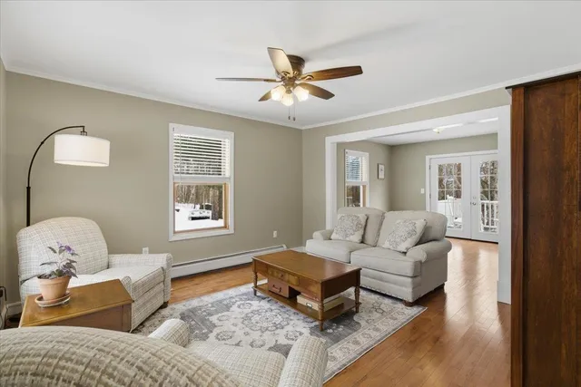 $299,900 | 318 Chester Knoll Drive, Bennington, VT 05201