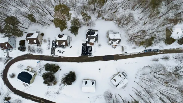 $299,900 | 318 Chester Knoll Drive, Bennington, VT 05201