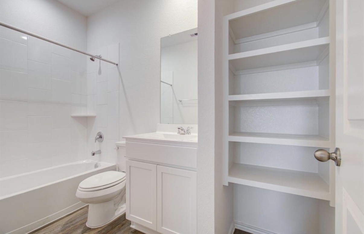 4230 Ramsbury Reach Court Fulshear, TX 77441 - Photo 6 of 18