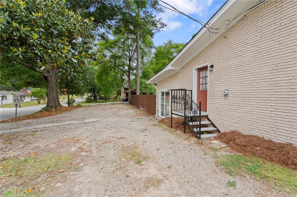 6463 Maddox Road Morrow, GA 30260 - Photo 41 of 49 Gallery Image 41