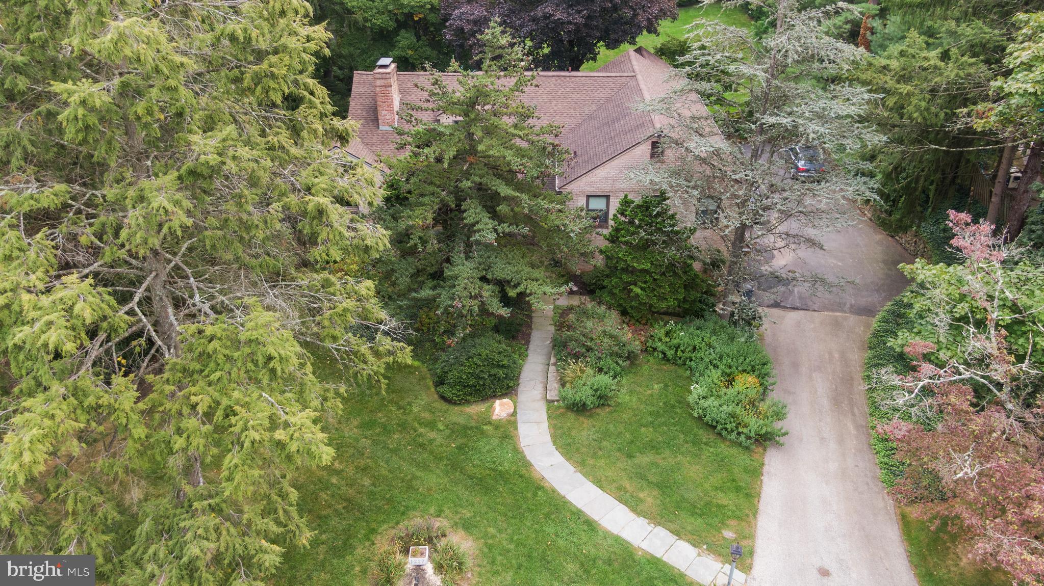 1227 Pinewood Road Villanova, PA 19085 - Photo 34 of 43 an aerial view of a house with a yard