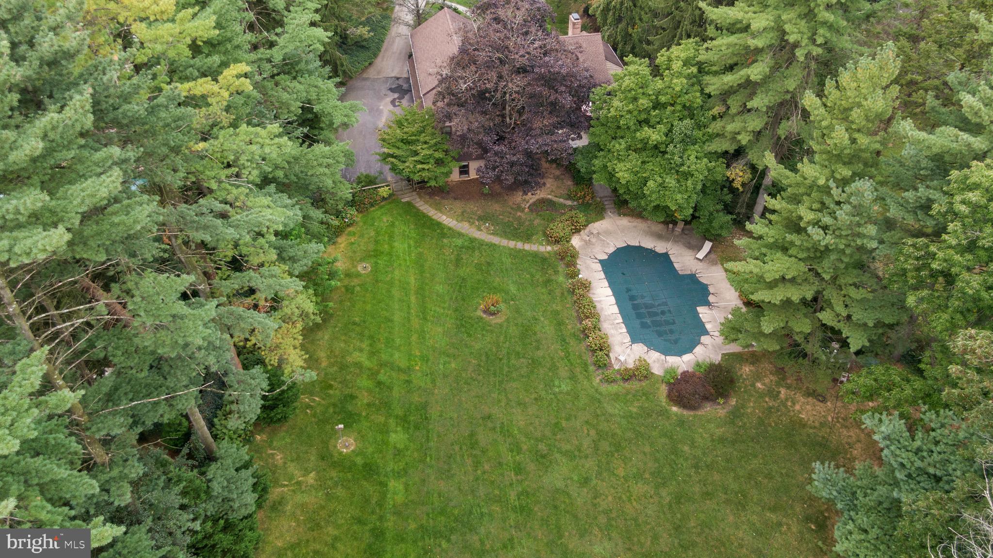 1227 Pinewood Road Villanova, PA 19085 - Photo 41 of 43 a view of a garden