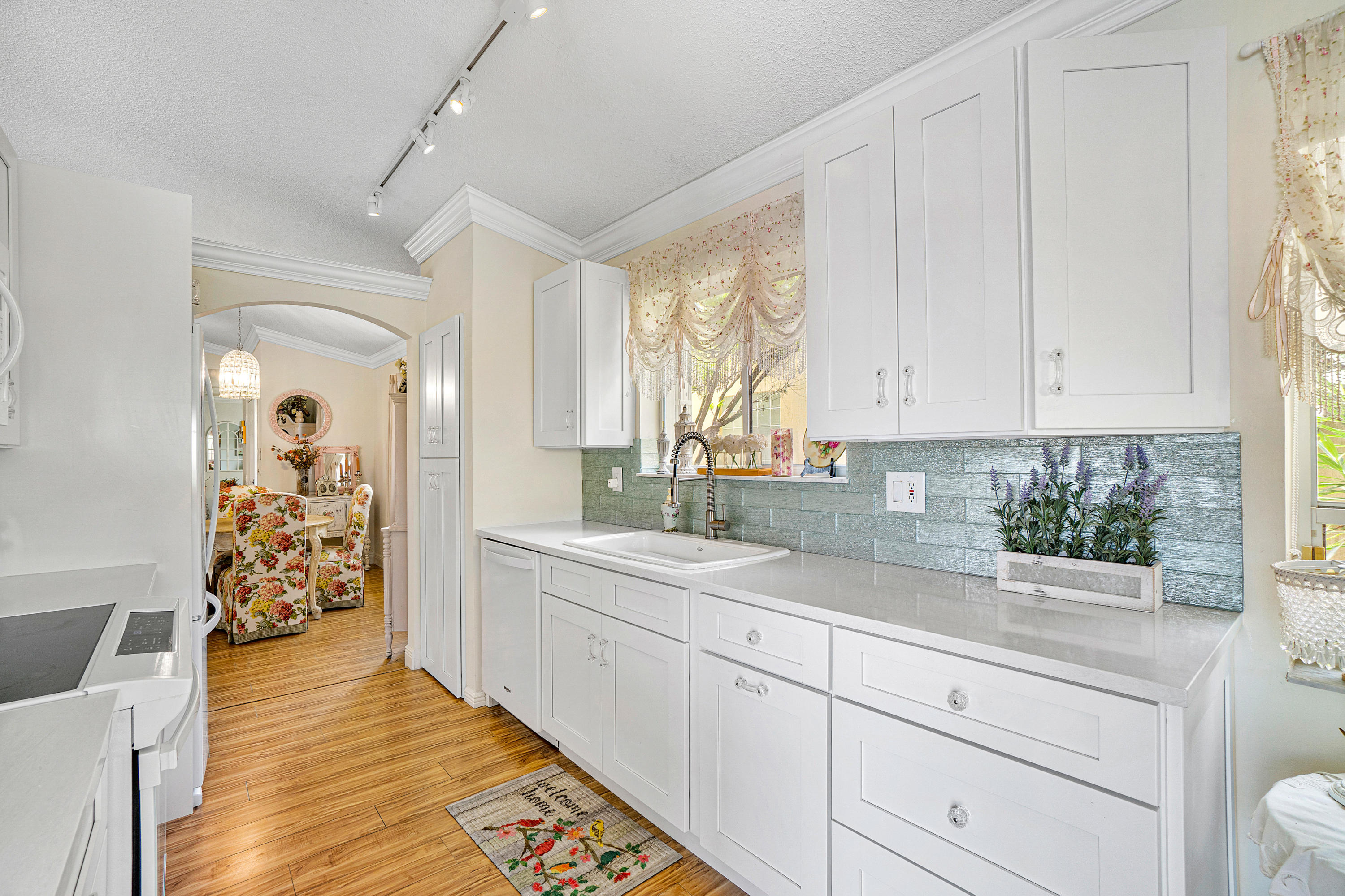 23291 Feather Palm Court Boca Raton, FL 33433 - Photo 14 of 34 Kitchen