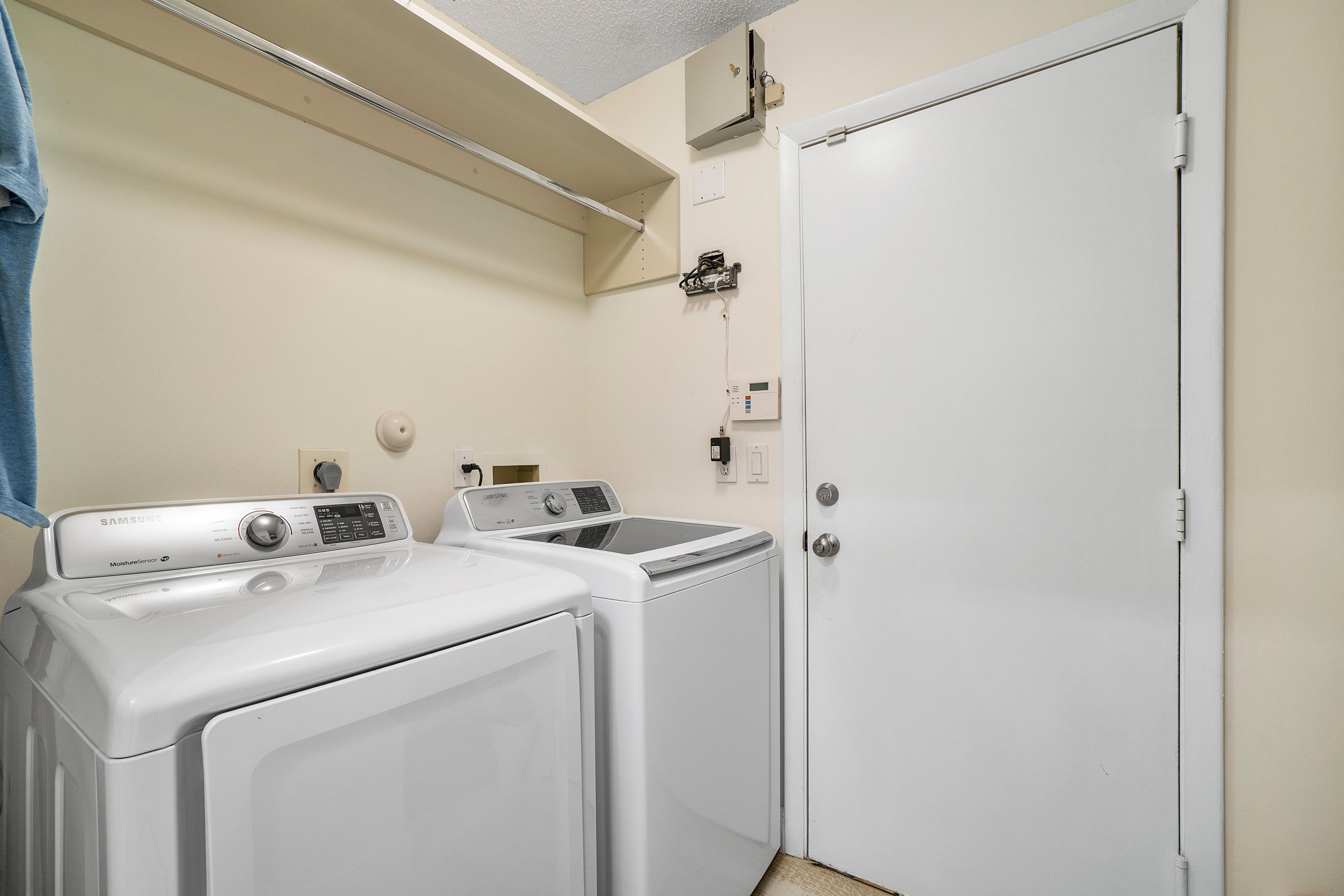 23291 Feather Palm Court Boca Raton, FL 33433 - Photo 25 of 34 Laundry Room