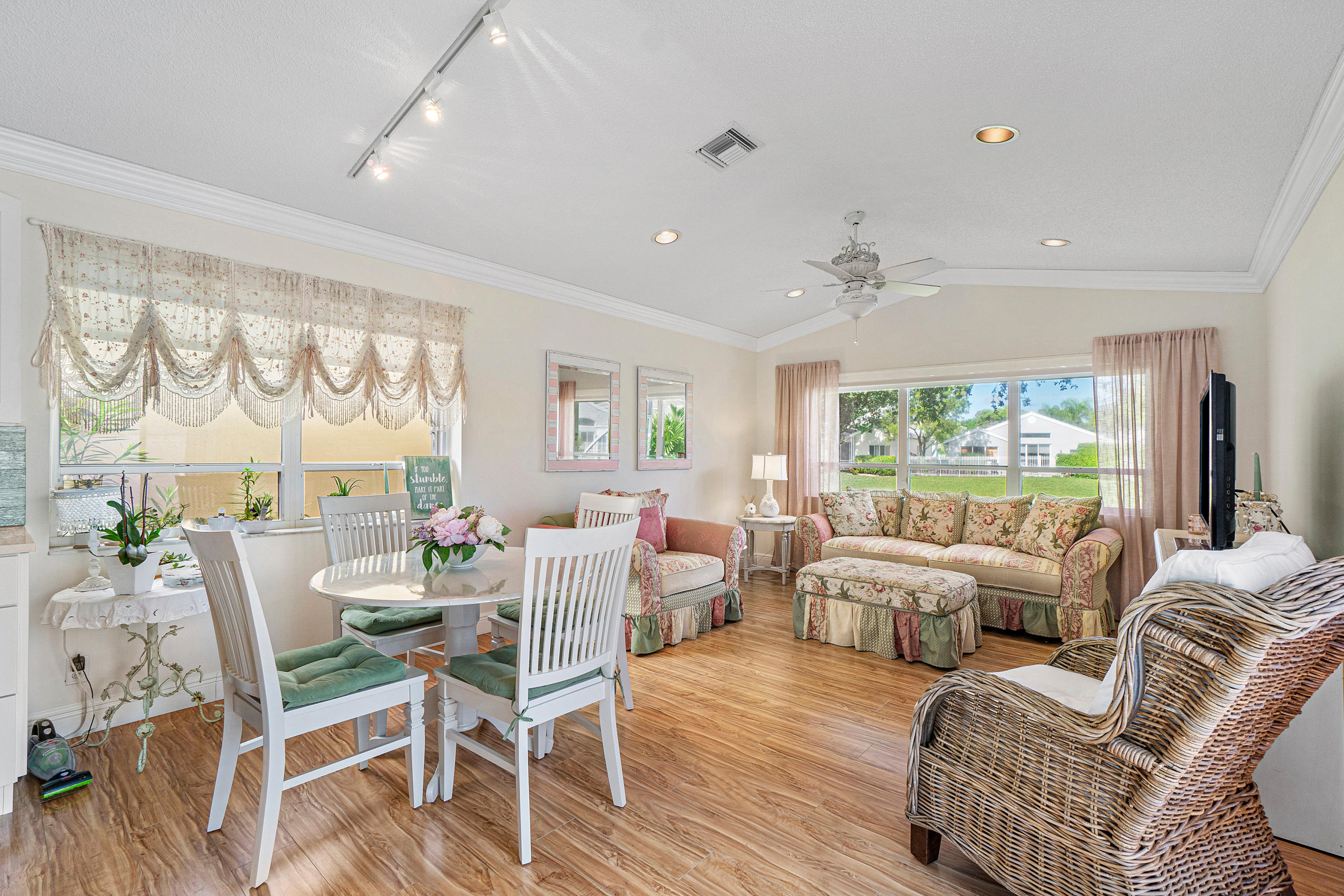 23291 Feather Palm Court Boca Raton, FL 33433 - Photo 9 of 34 Family Room