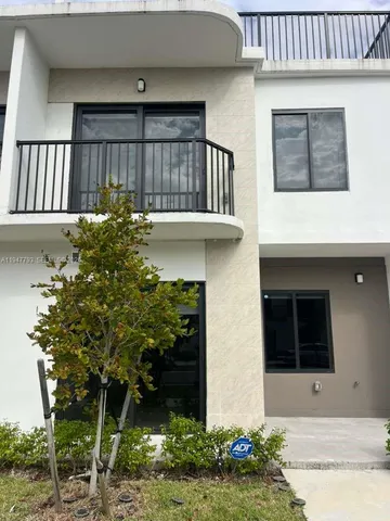 $2,750 | 14561 Southwest 261st Terrace, Unit 1, Homestead, FL 33032