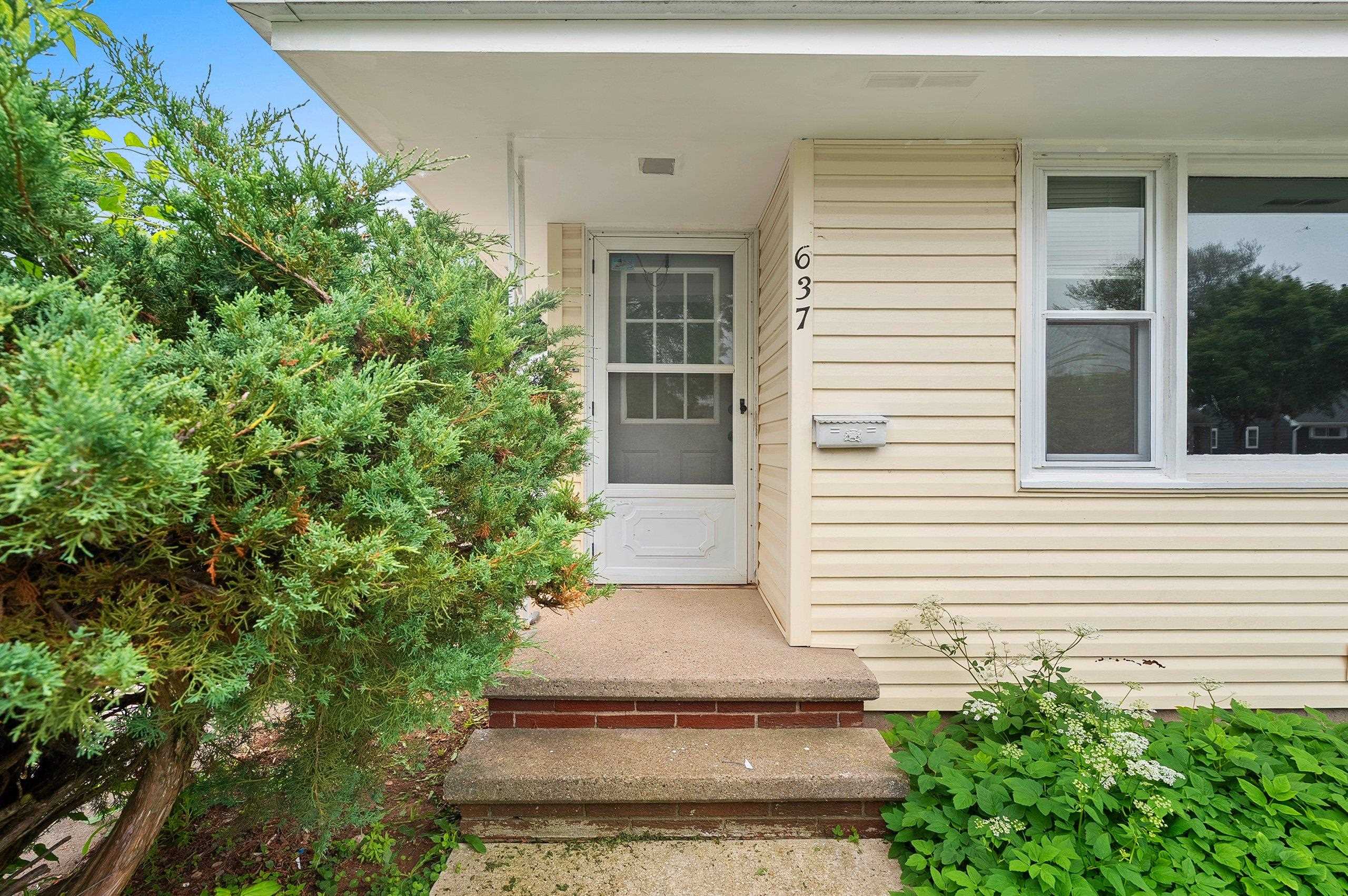 637 East Wilson Avenue Appleton, WI 54915 - Photo 35 of 45