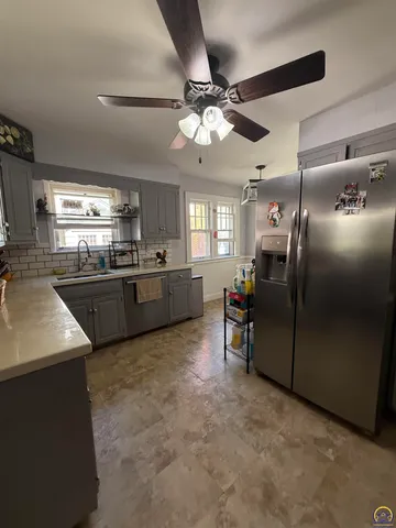 $249,500 | 1516 West Street, Emporia, KS 66801