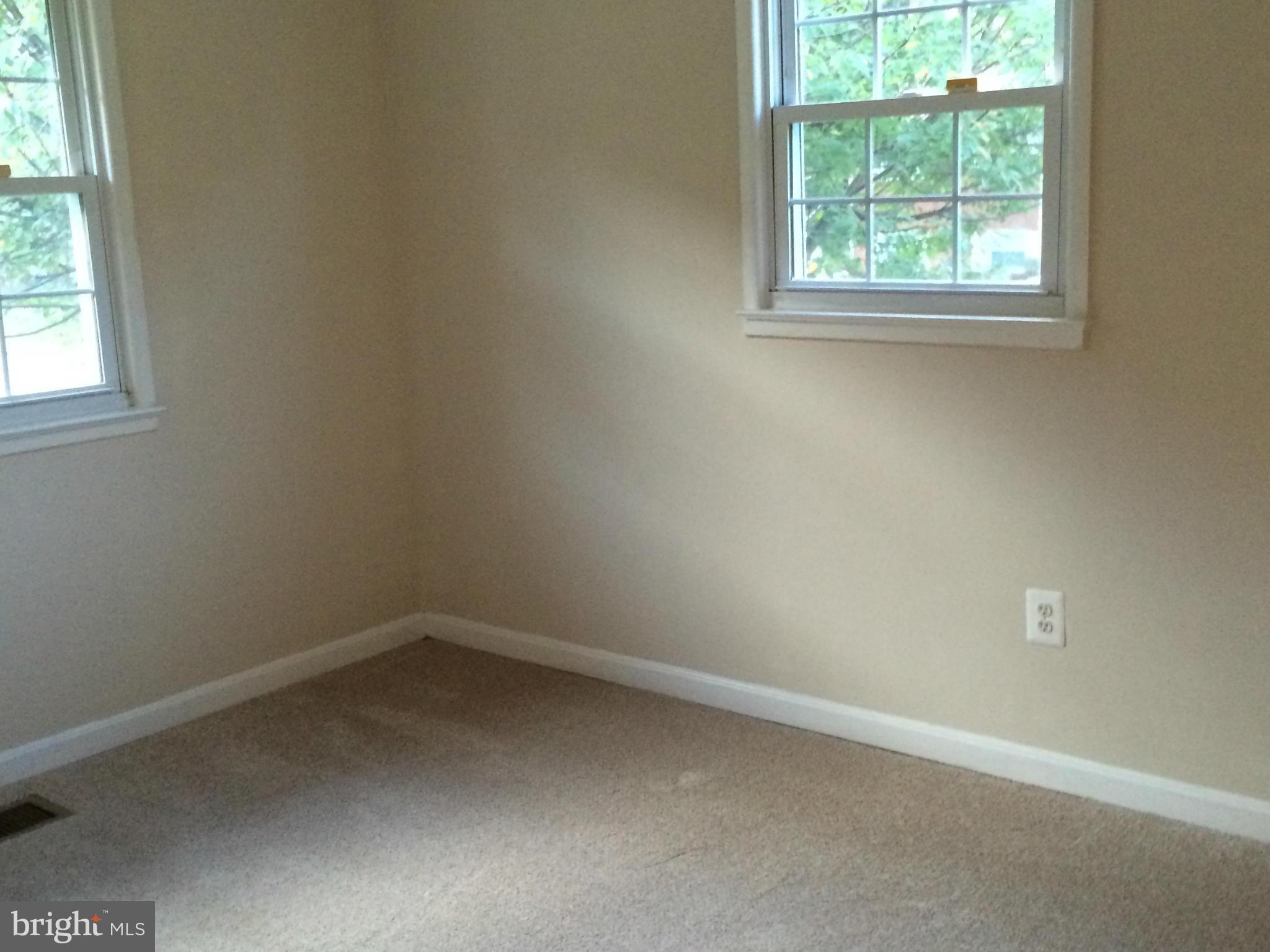 13123 Haddock Road Woodbridge, VA 22193 - Photo 9 of 10 Bedroom