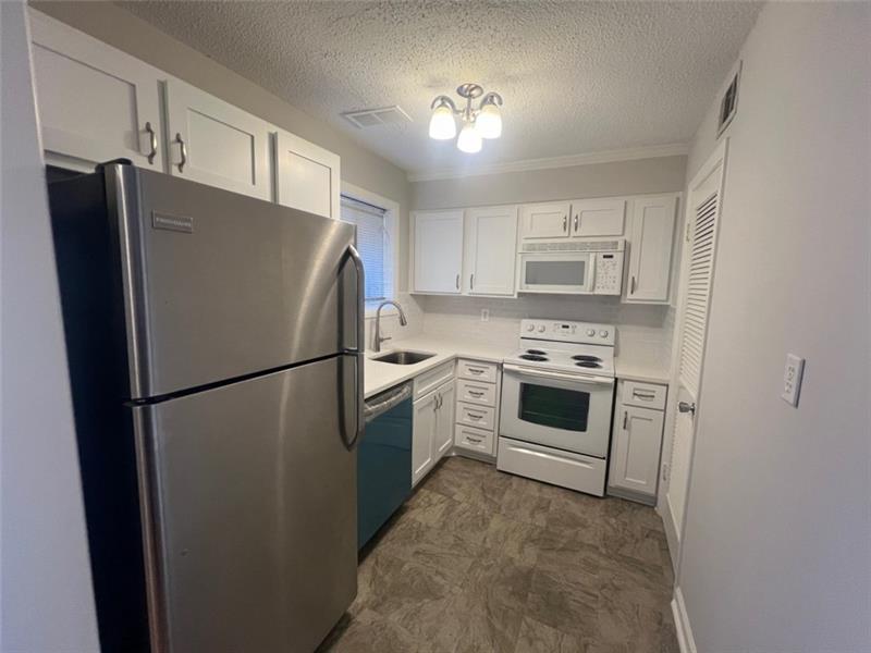 1604 Briarcliff Road Northeast, Unit 2 Atlanta, GA 30306 - Photo 8 of 26