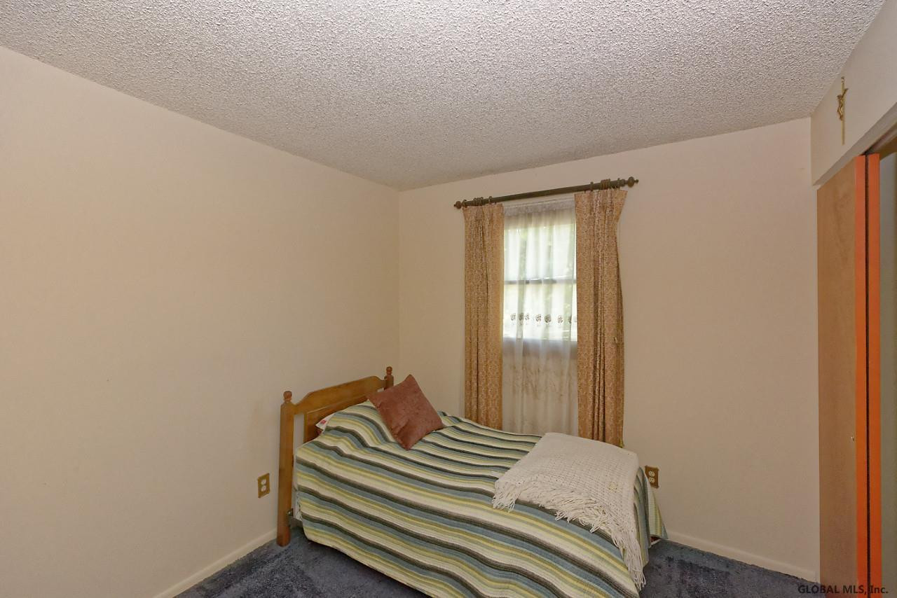 3 2nd Street Rensselaer, NY 12144 - Photo 17 of 33 Photo 17