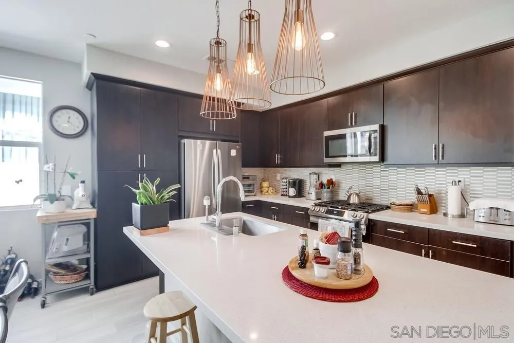 2092 Tango Loop, Unit 2 Chula Vista, CA 91915 - Photo 6 of 43