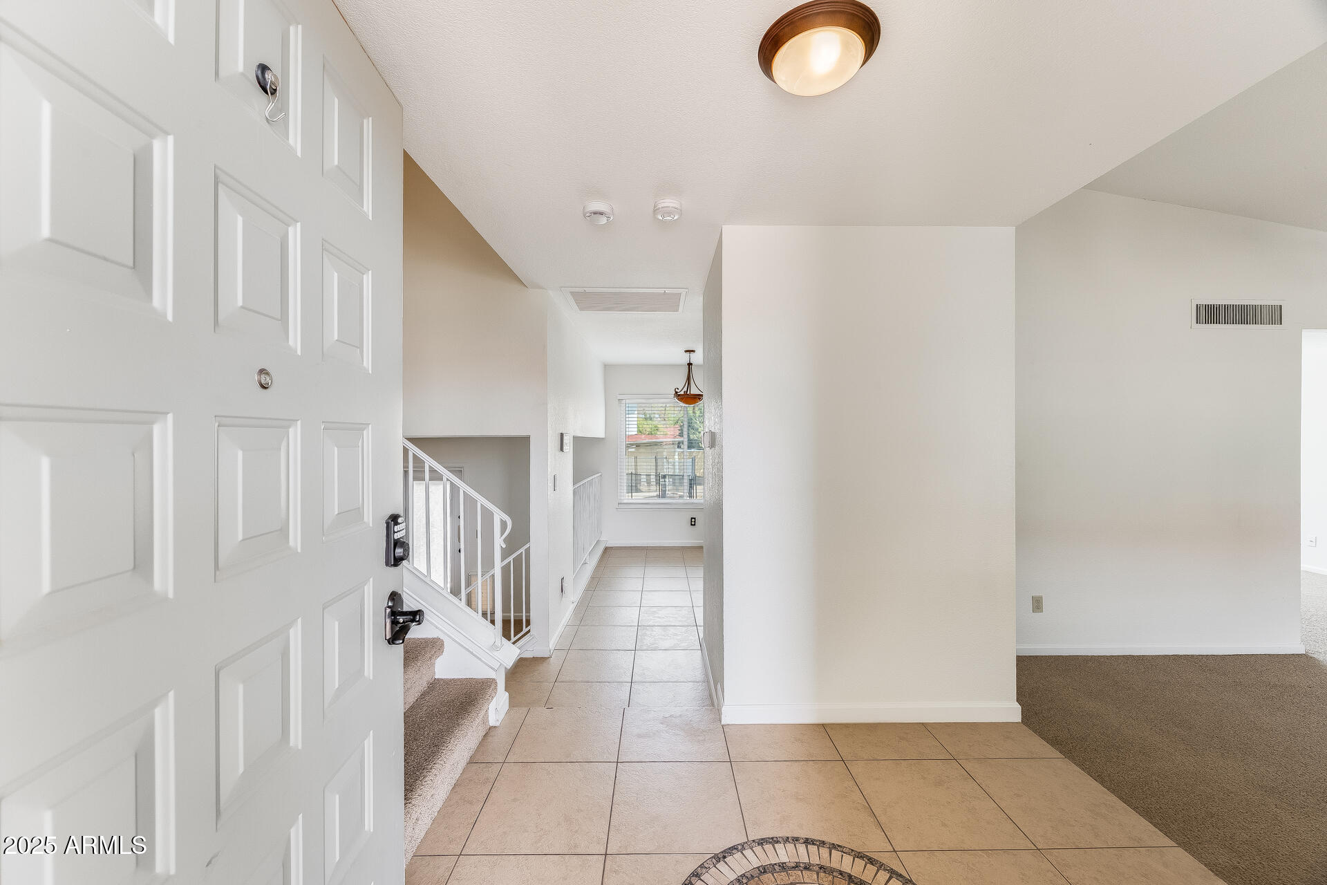 1929 East Redfield Road Phoenix, AZ 85022 - Photo 5 of 58 5