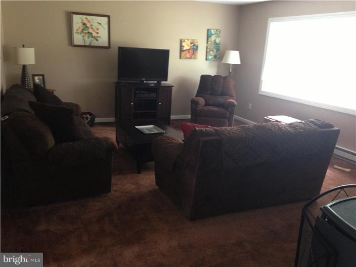 2235 Lenhart Road Colmar, PA 18915 - Photo 5 of 21 Gallery Image 5