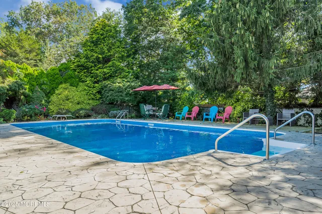 $729,000 | 94 Rolling Hills Court, Toms River, NJ 08755