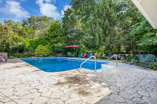 $729,000 | 94 Rolling Hills Court, Toms River, NJ 08755