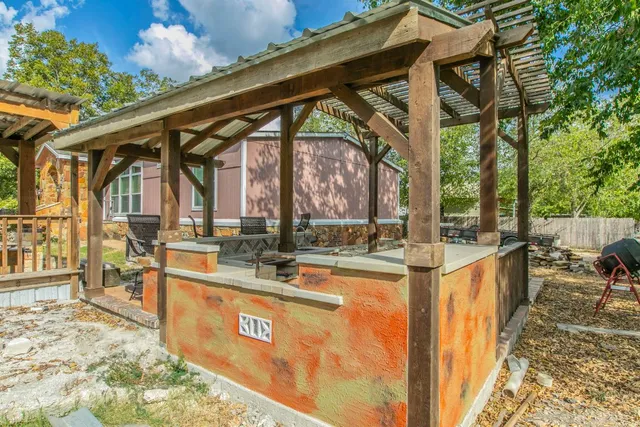 $230,000 | 329 West Brook Street, Bartlett, TX 76511