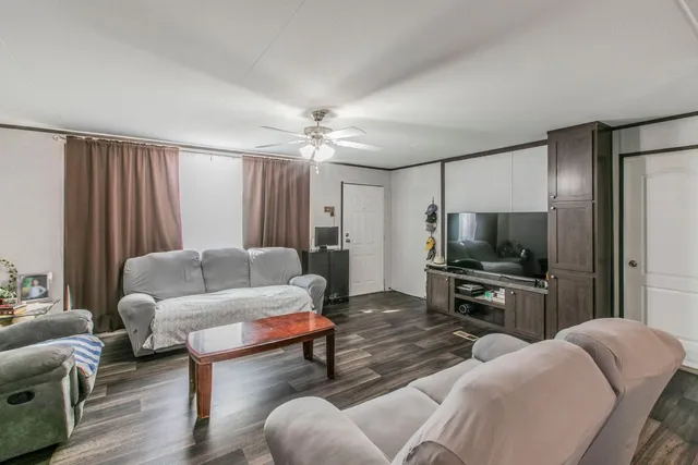 $230,000 | 329 West Brook Street, Bartlett, TX 76511